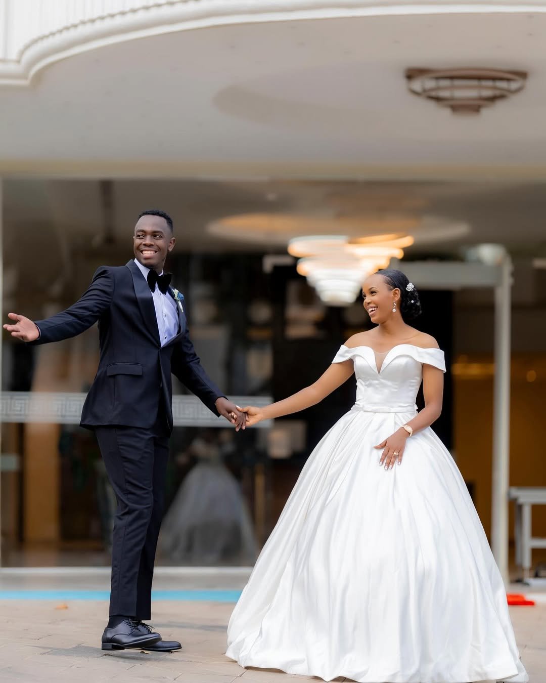 WHITE_MOMENT STUDIO12