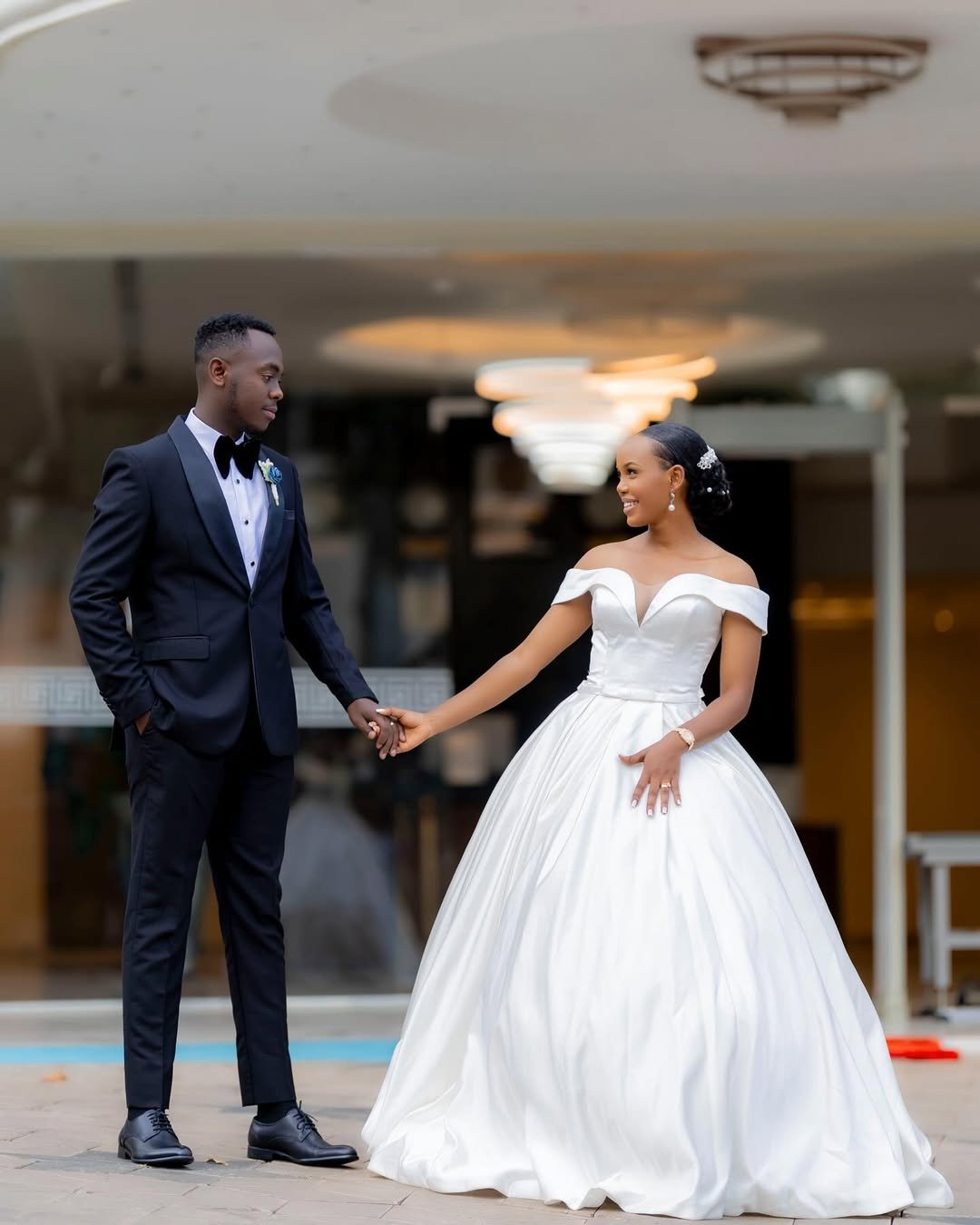 WHITE_MOMENT STUDIO17