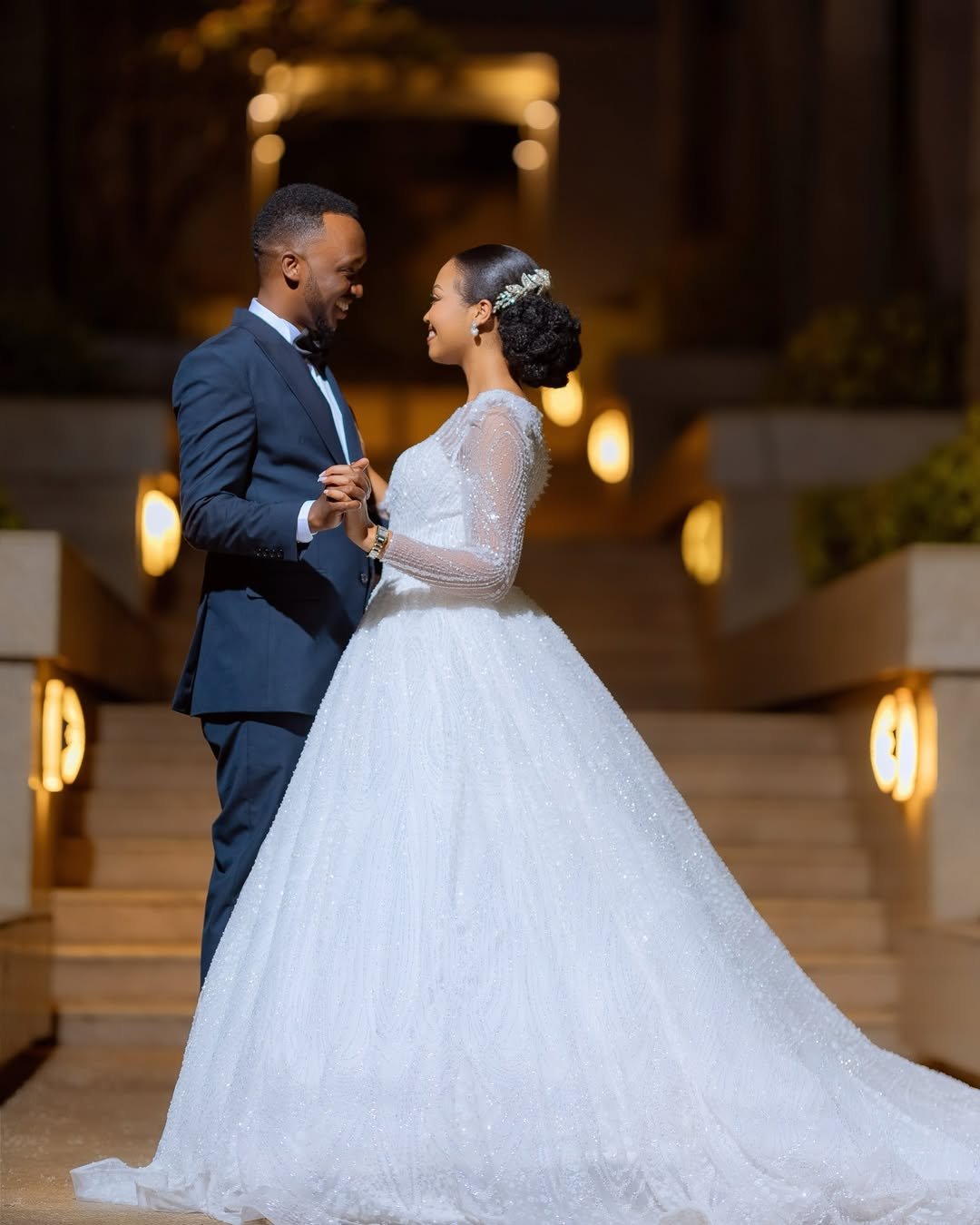 WHITE_MOMENT STUDIO5