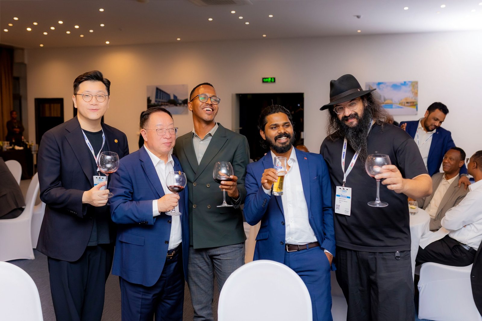 CORPORATE-MOMENT STUDIO(118)